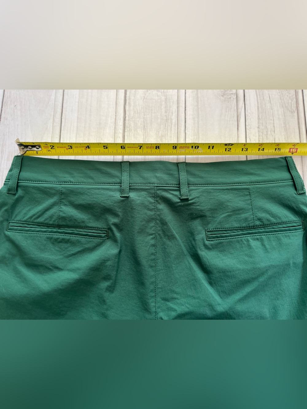 New Men’s J. Crew green 7” tech golf performance short. Size 31” - Picture 14 of 14